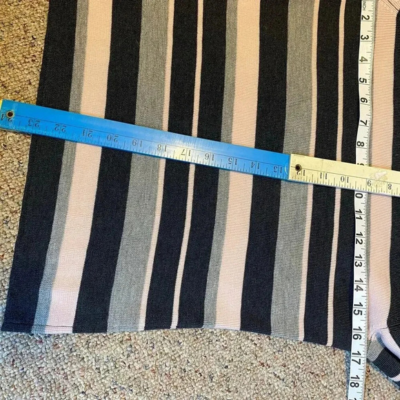 Banana Republic Merino Wool Turtle Neck Striped Soft Cozy Sweater Women Size M - Picture 2 of 6